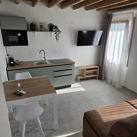 Dimora Muneghette 181 Apartsuite Διαμέρισμα
